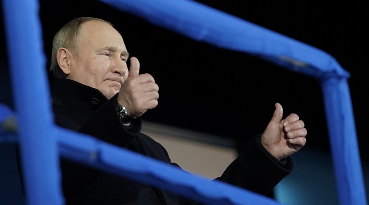 Vlagyimir Putyin orosz elnök a 2022-es pekingi téli olimpia nyitóünnepségén 2022. február 4-én / Fotó: MTI/AP/Sue Ogrocki