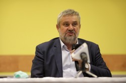 Ardanowski ubolewa nad wyciekiem listu do PiS. "Bez mojej wiedzy przekazano go do jednego z najbardziej antypolskich mediów"