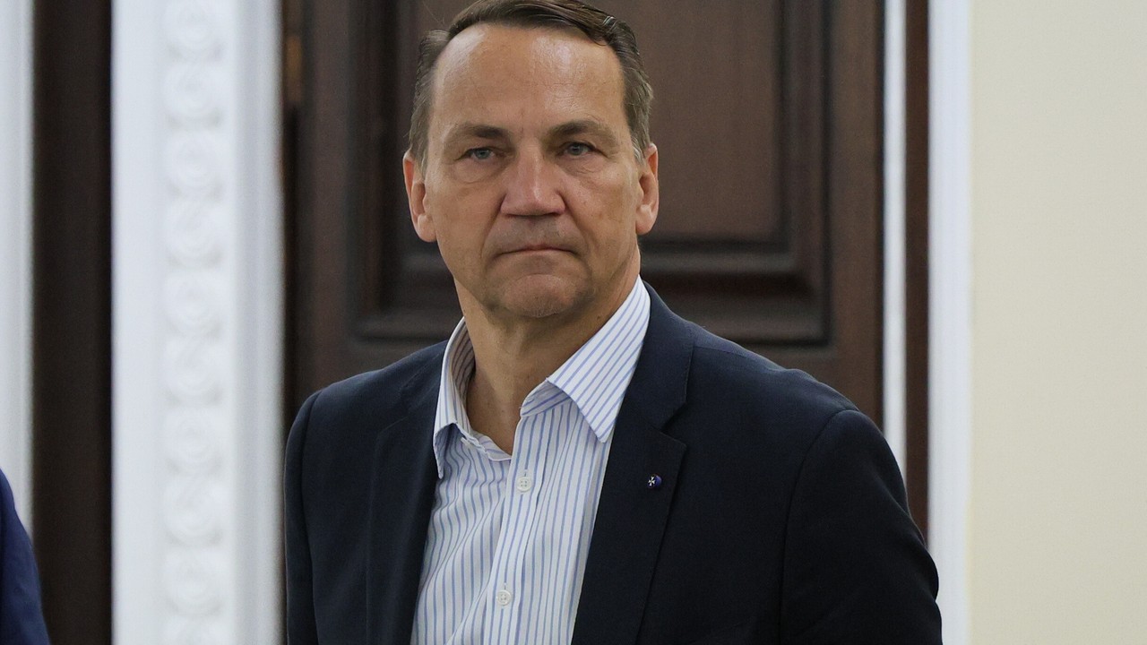 Brutalny atak Rosjan na Kijów. Radosław Sikorski komentuje: wiadomość do Trumpa