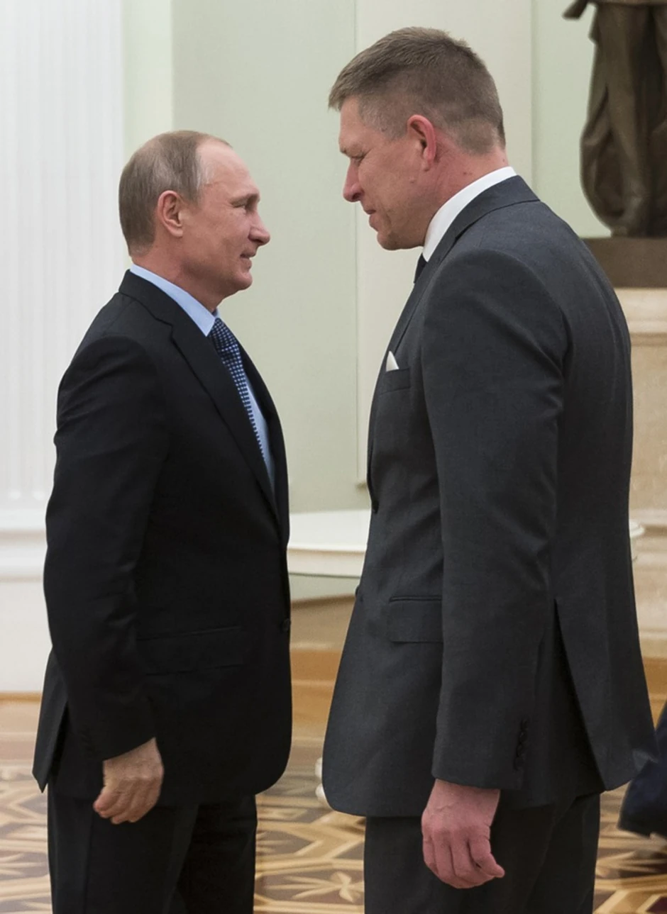 Vladimir Putin i Robert Fico u Moskvi 2. juna 2015.