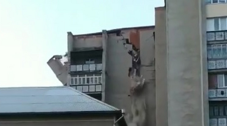9 emeletes épület omlott össze Moldovában / Fotó: Maszol.ro