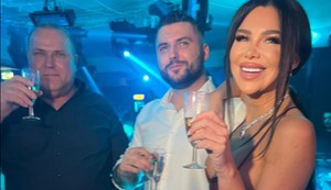 Asmin, Stanija i Mustafa