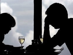 Lawinowo rośnie liczba zdrad w Polsce, ale... niektóre związki to umacnia!