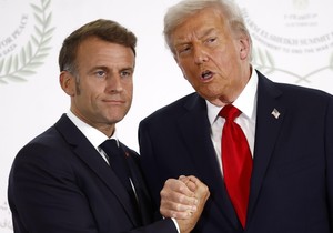 Makron i Tramp u oktobru 2025. tokom susreta u Egiptu | Foto: YOAN VALAT/POOL/EPA/Shutterstock