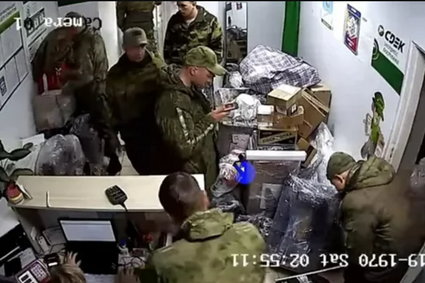 Rosyjscy żołnierze ślą do domów ogromne paczki. Firma kurierska mówi stop
