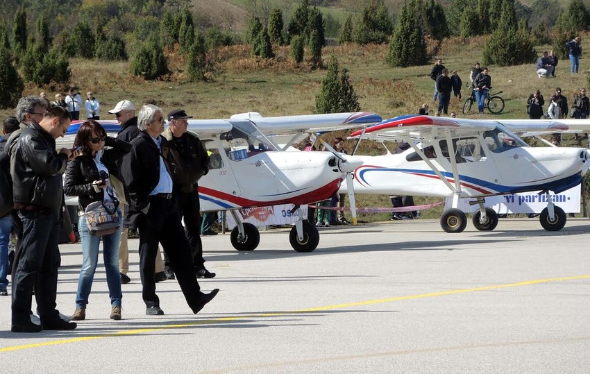 Aerodrom Ponikve