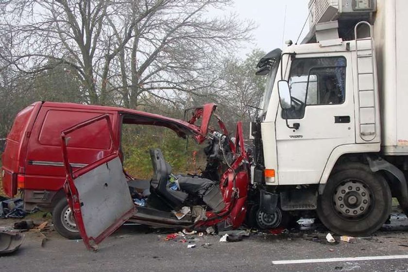 Odsłonięto pomnik ofiar katastrofy busa