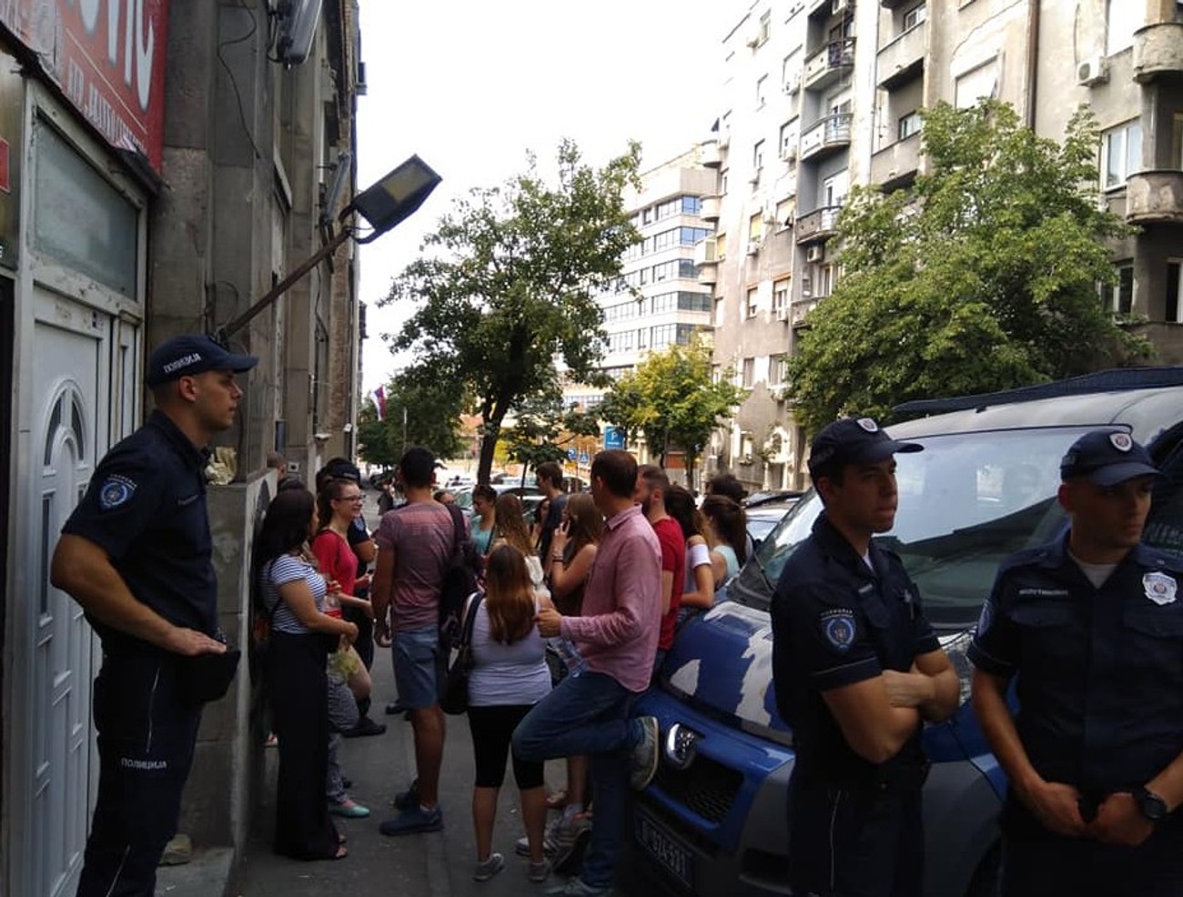 IZVRŠITELJI PROTIV FOLKLORA Pokušaj iseljenja KUD 