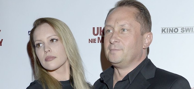 Kamil Durczok oficjalnie pokazał się na salonach z nową partnerką. Jest od niego 22 lata młodsza