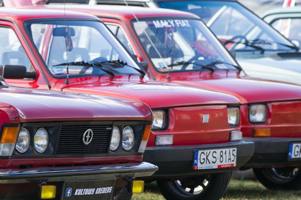 Rekompensaty za maluchy i duże fiaty. Państwo wciąż oddaje pieniądze