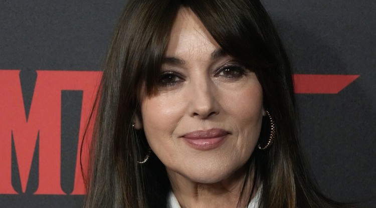 Monica Bellucci a Maffia Mamma premierjén