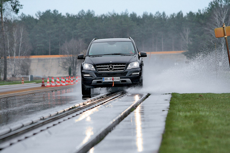 Test opon zimowych w rozmiarze 255/55 R 18: sprawdzamy, które okażą się najlepsze