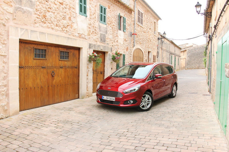 Ford S-Max - bardzo udana ewolucja