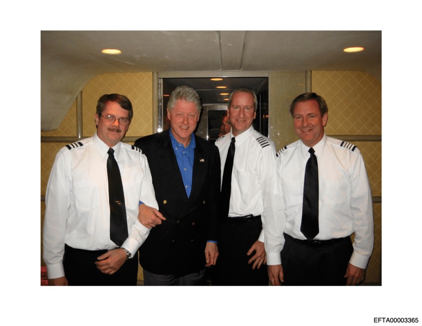 Fotografije Bila Klitona iz Epstajnovih dokumenata