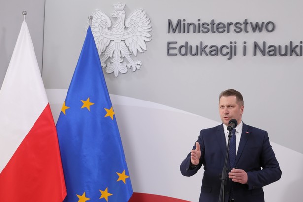 Minister edukacji i nauki Przemysław Czarnek podczas konferencji prasowej w siedzibie Ministerstwa w Warszawie.
