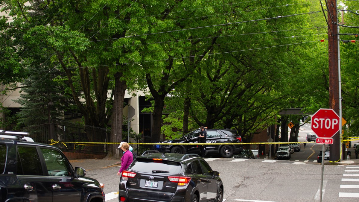 Policija kod atletskog kluba Maltnoma u Portlandu