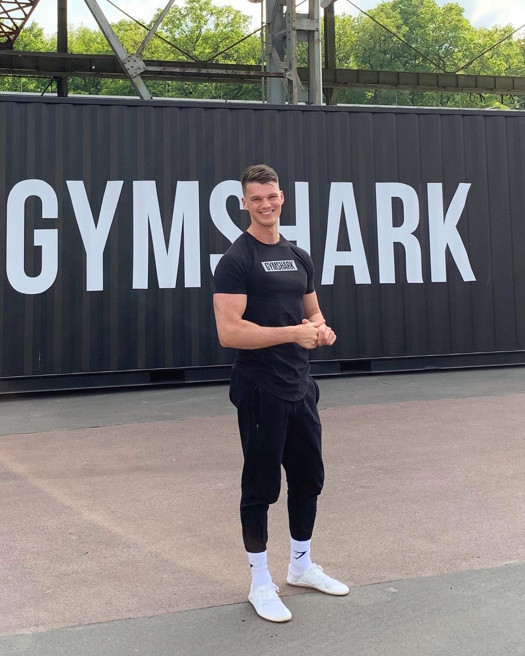 Ben Francis Tw rca Gymsharka Jak Zbudowa Mark Sportow Na TikToku 