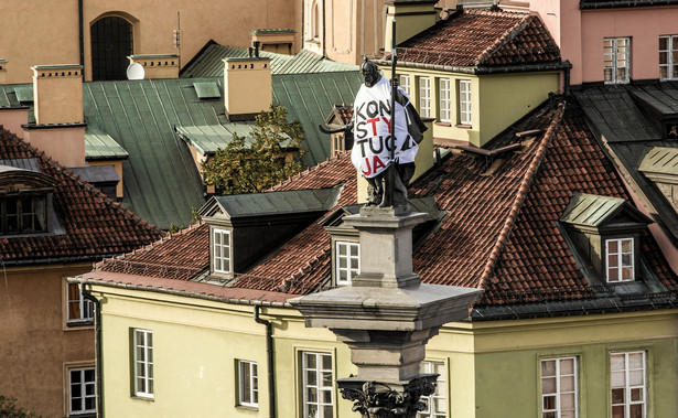 Zygmunt III Waza w koszulce "Konstytucja". Pawłowicz do opozycji: Nie zapomnijcie o Pałacu im. Józefa Stalina