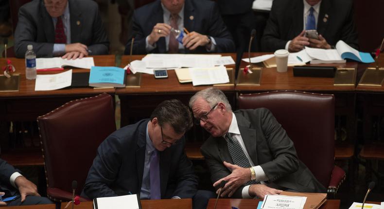 GOP Senators Flood the Exits in N.Y., and Party Woes Deepen