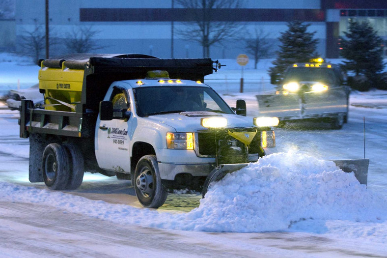 GMC Sierra HD blisko granicy amerykańsko-kanadyjskiej