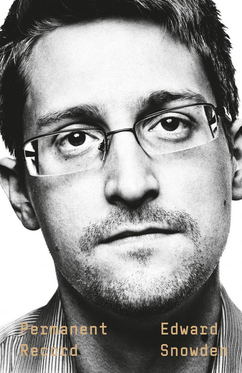 Edward Snowden - "Permanent Record" (okładka)