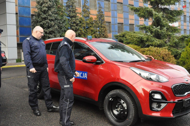 Nowe radiowozy śląskiej policji