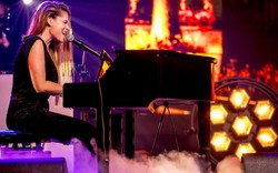 Ania Szarmach oraz David "Fingers" Haynes w nagraniu "Hope"