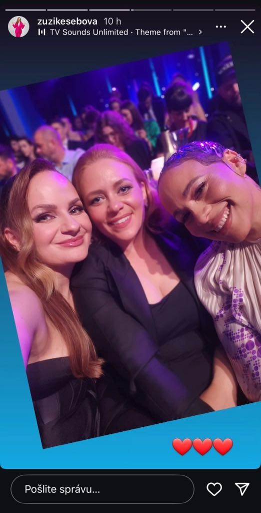 Zuzana Kubovčíková Šebová, Kamila Heribanová a speváčka Tina počas finále Let´s Dance.