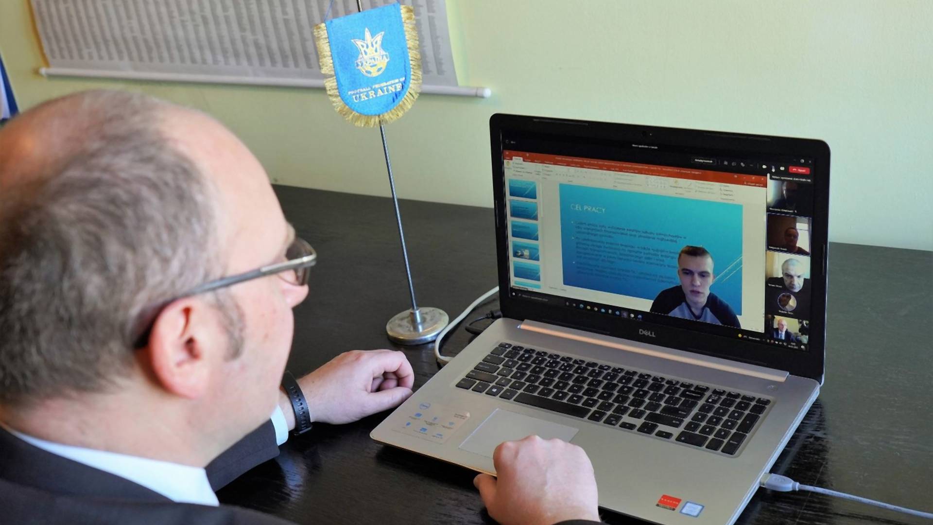 Obronił pracę magisterską online. Jego miasteczko w Ukrainie jest pod obstrzałem