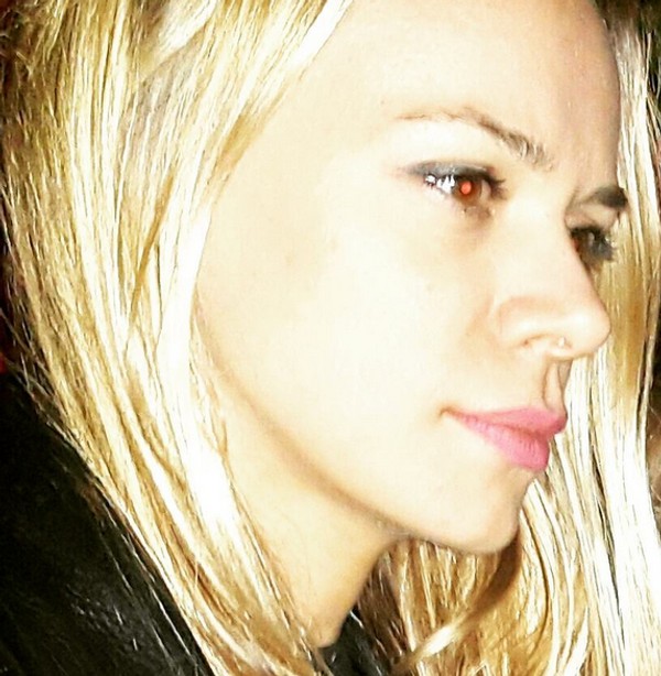 Napisao Je Ceci Najvece Hitove A Ona Je Njegova Ljubav Ova Plavokosa Lepotica Je Milijeva Zena