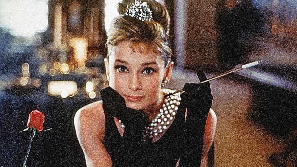 Szczęśliwa sukienka Audrey Hepburn bez kupca | Newsweek