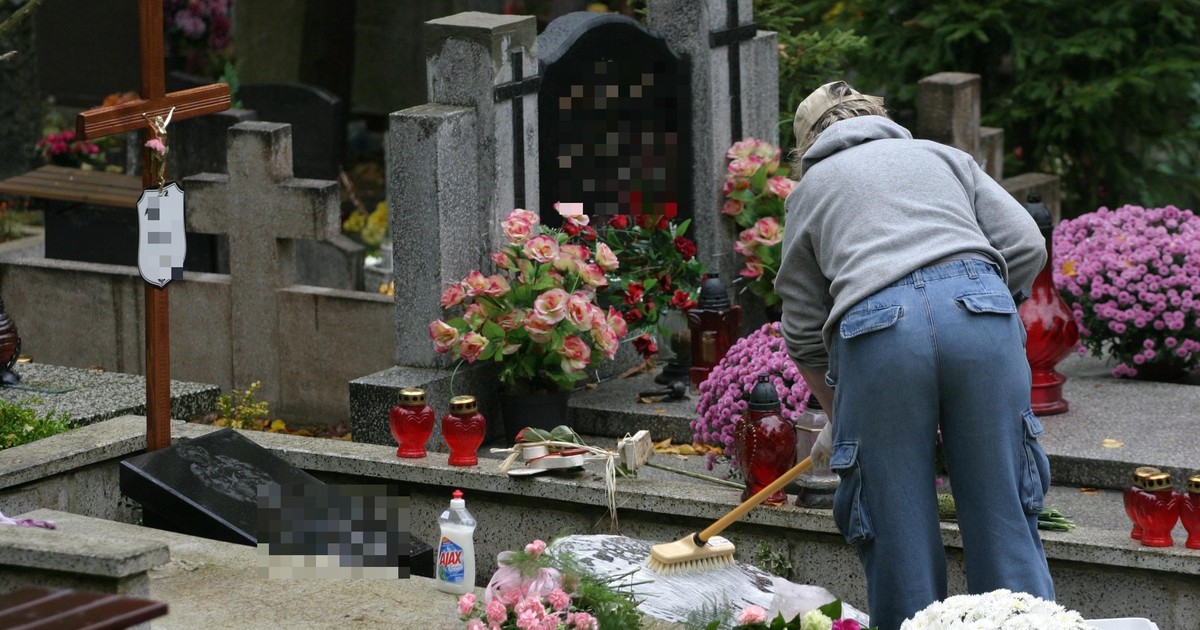 Taki biznes na Wszystkich Świętych. Nawet 400 zł za zlecenie