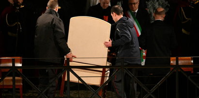 Papież w ostatniej chwili odwołał udział w ważnej procesji. Co się stało?