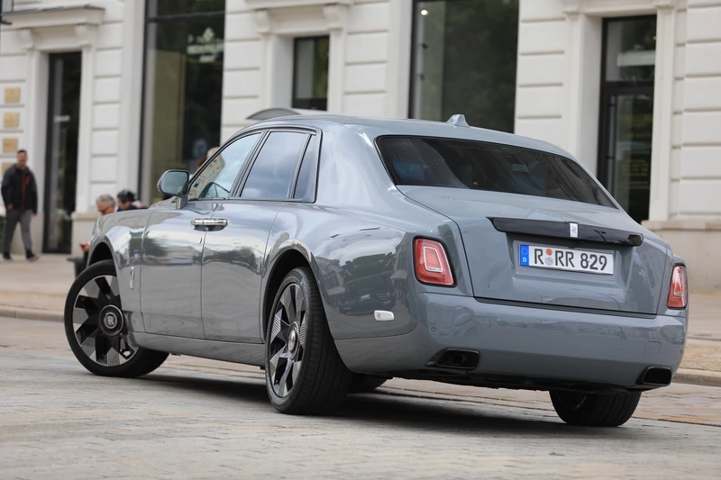 Rolls-Royce Phantom (2022, VIII Series II)