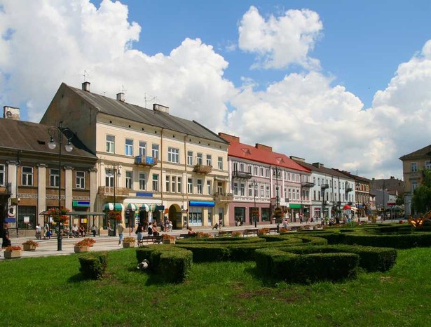 Urzędujący prezydent Andrzej Kosztowniak (Prawo i Sprawiedliwość) wygrał pierwszą turę wyborów na prezydenta Radomia. W drugiej turze spotka się z kandydatem Platformy Obywatelskiej - Piotrem Szprendałowiczem. Fot. Shutterstock