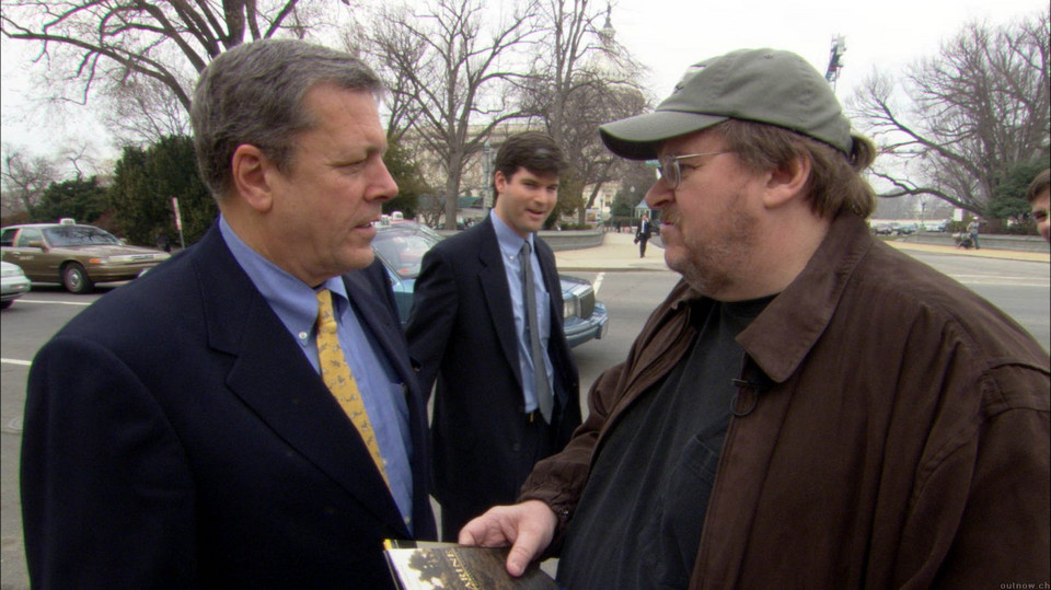 „Fahrenheit 9.11”, reż. Michael Moore, 2004 r.