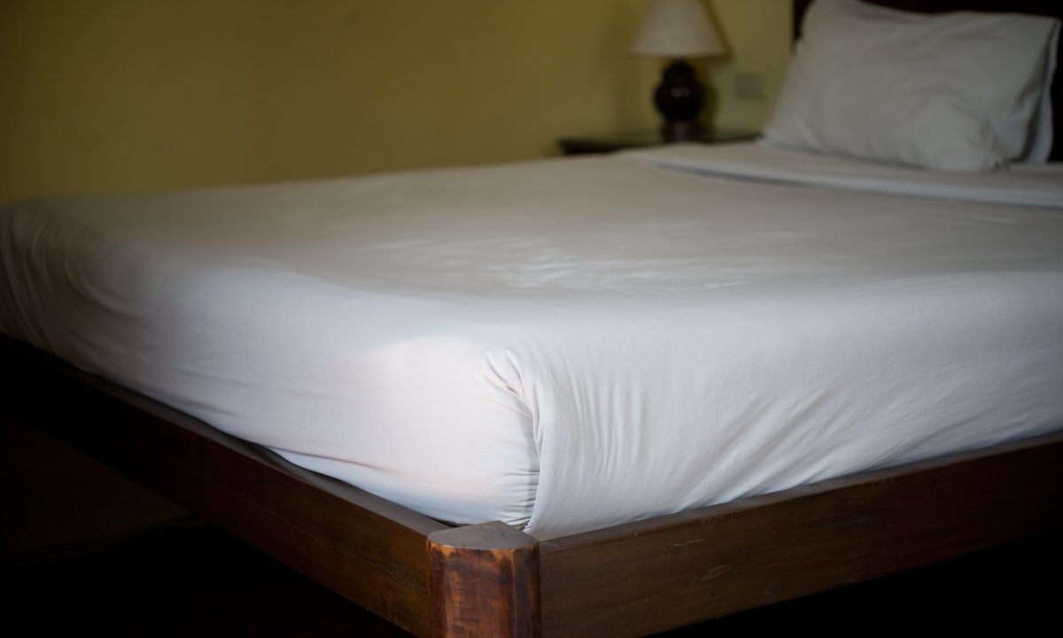 Tych pozycji do spania lepiej unikać