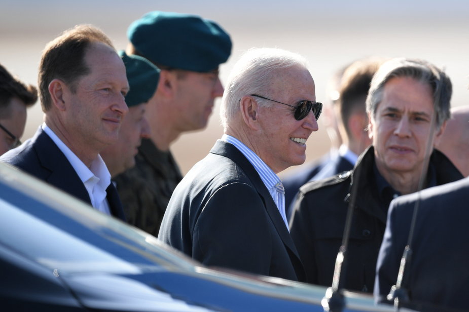 Prezydent USA Joe Biden po lądowaniu na lotnisku Rzeszów-Jasionka, 25 marca 2022 r.
