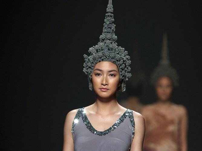 Kolekcje jesień-zima na Thailand Elle Fashion Week
