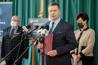 Czarnek:  Zawsze zachowuję się tak, jakbym był podsłuchiwany i to mi zdecydowanie ułatwia życie