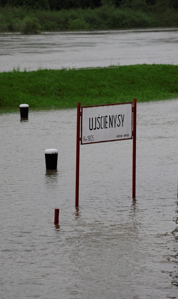 RYBNA UJŚCIE NYSY SYTUACJA POWODZIOWA