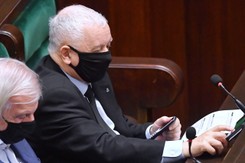 Trzy fundamenty PiS zostały naruszone. 'Nasi wyborcy wycofali się do przedpokoju'