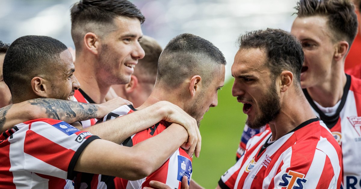 Cracovia sin piedad y partido loco del Legia.  Ver tabla Ekstraklasa