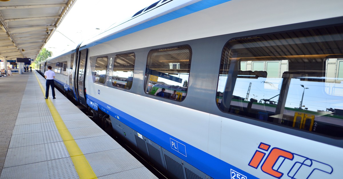 Pociąg Polska Chorwacja - PKP Intercity - bilety już w sprzedaży! Ile kosztuje bilet na bezpośredni pociąg Polska-Chorwacja? Kiedy rusza pociąg z Warszawy do Chorwacji?