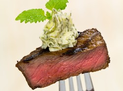 Czerwone mięso i masło? Choroba mózgu gotowa!