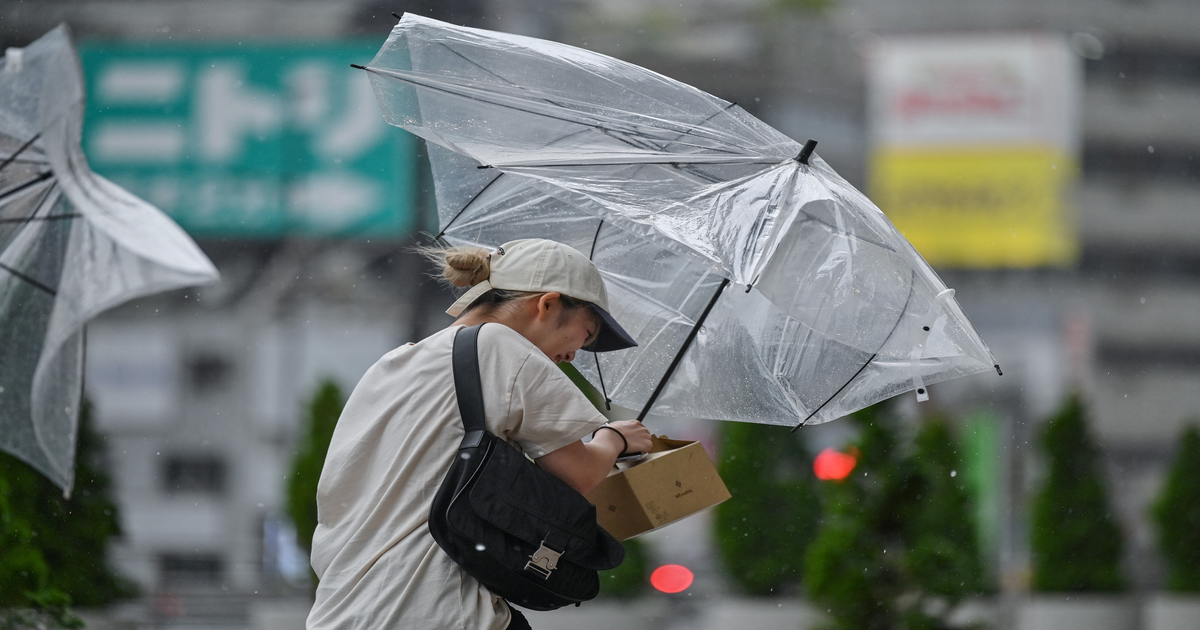 Tifone-Nari-si-avvicina-a-Tokyo-allerta-per-venti-a-126-km-h