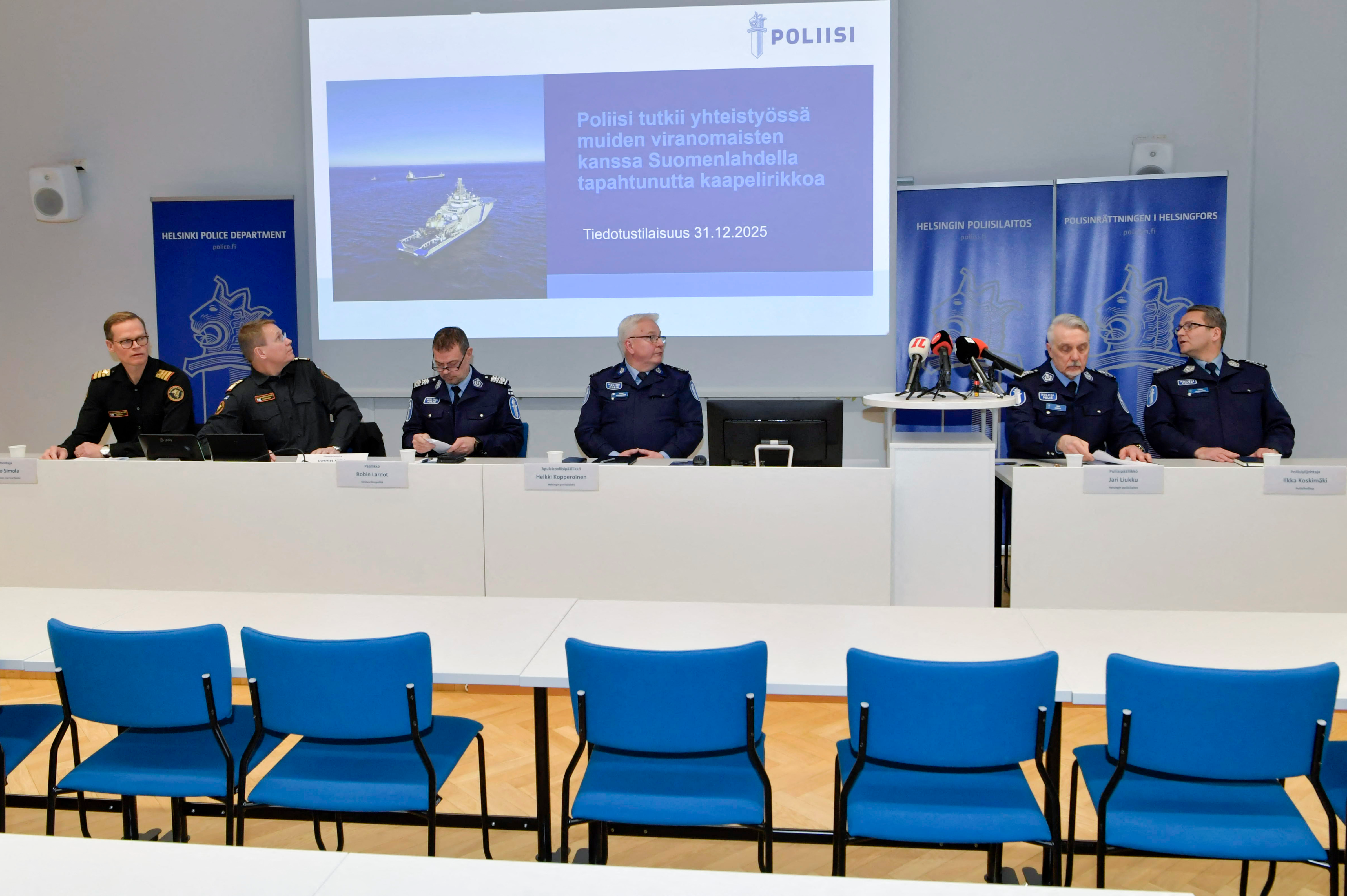 Cable sabotage suspected: Finland seizes ship from St Petersburg