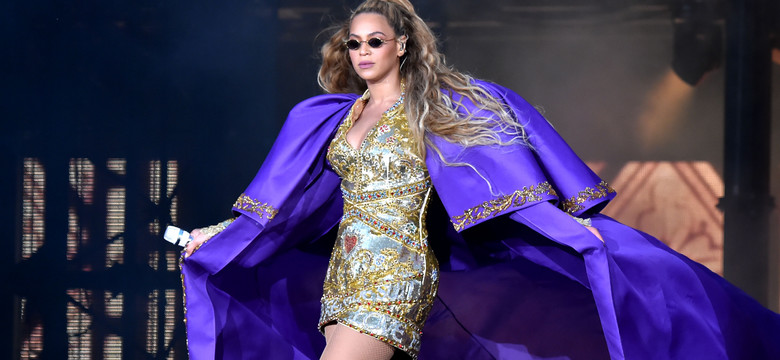 Nowości płytowe 2022 r. Beyoncé, Elvis Costello, T.Love i nieznane nagrania Komedy