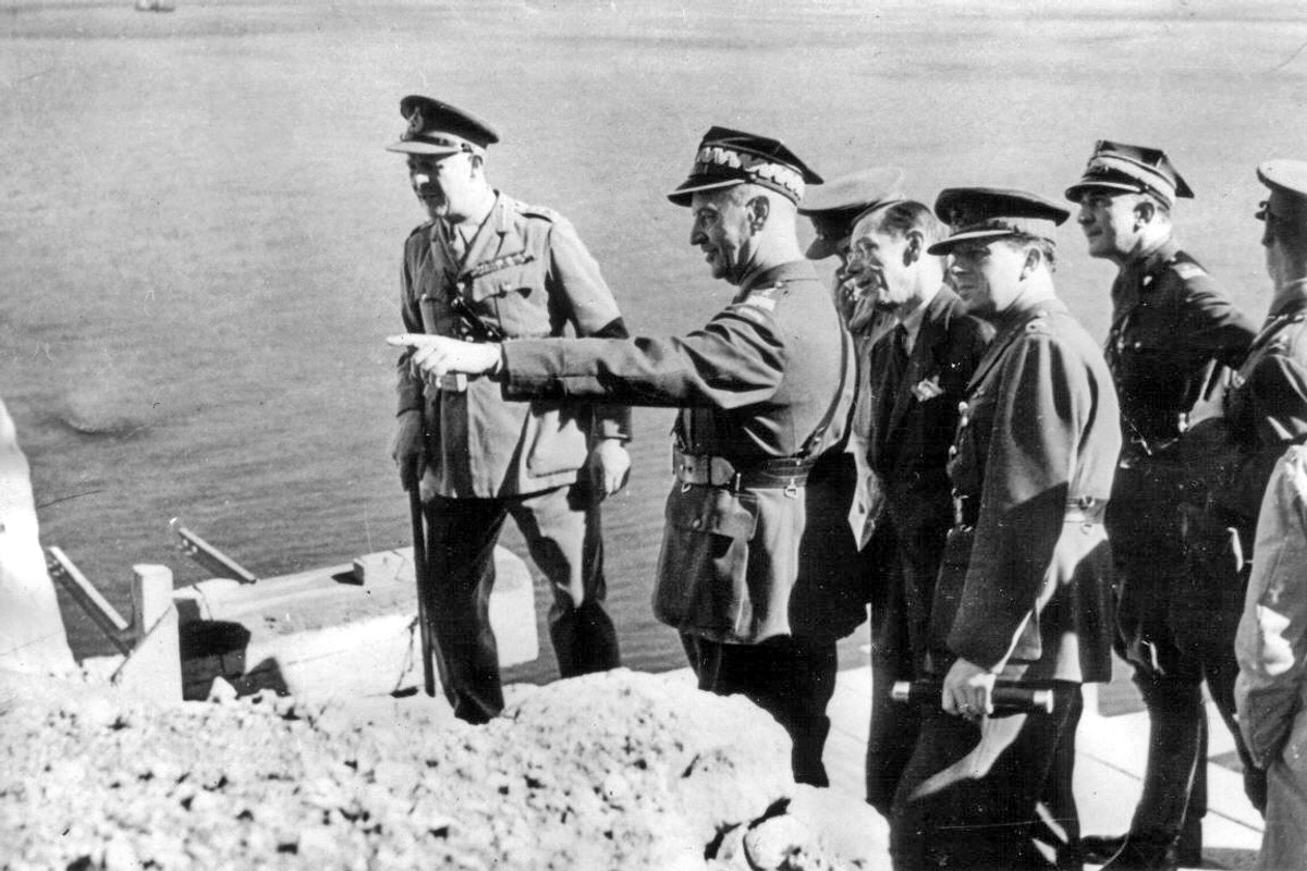 Władysław Sikorski na Gibraltarze 2 listopada 1941 w trakcie podróży do Kairu.