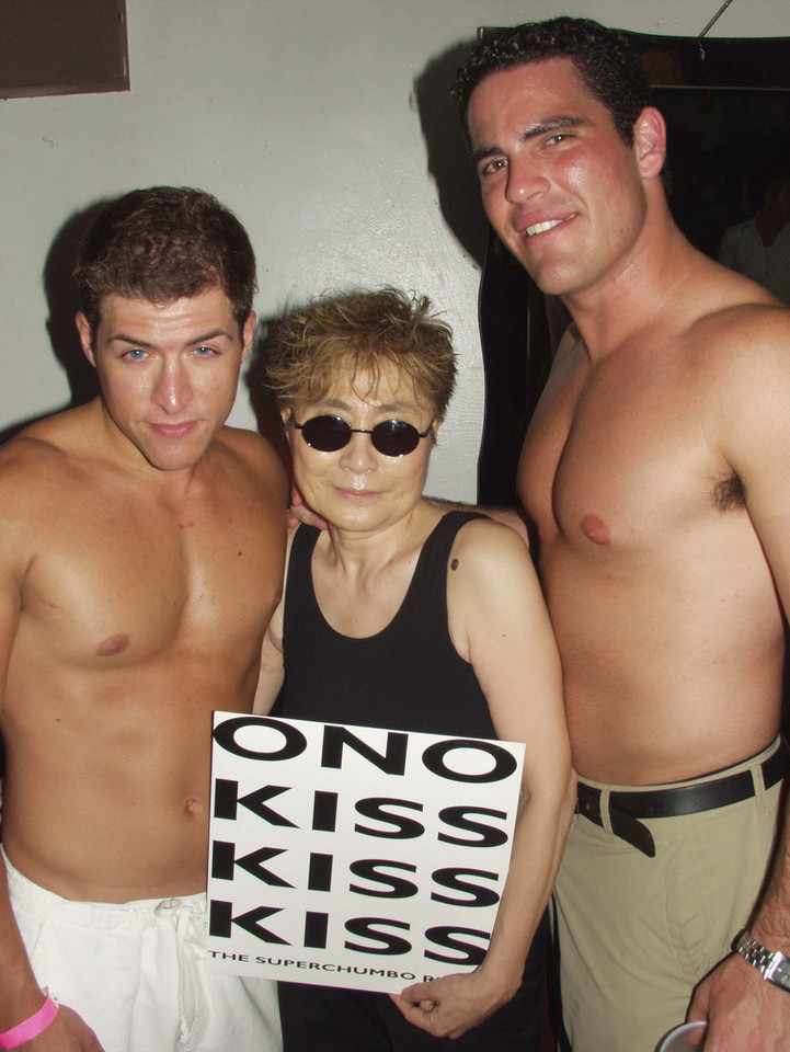 Yoko Ono w 2002 roku (fot. Bulls Press)